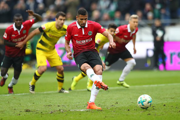 关于菲尼克斯太阳转会期止住颓势；志在德甲名次提升；震撼外界；赛程密集仍需轮换的信息